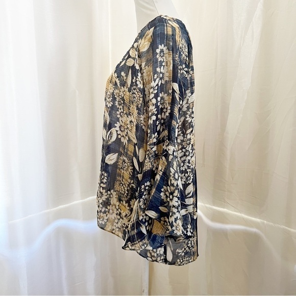 Lc Lauren Conrad flare sleeves blouse Size Large - Picture 3 of 11